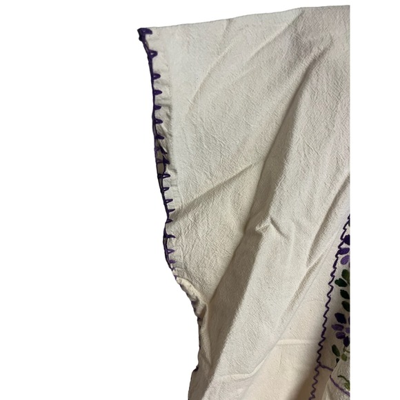 Spanish style Boho embroidered top purple floral - Picture 5 of 5